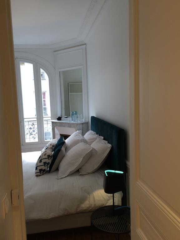 Relais12Bis Bed & Breakfast By Eiffel Tower Paris Room photo